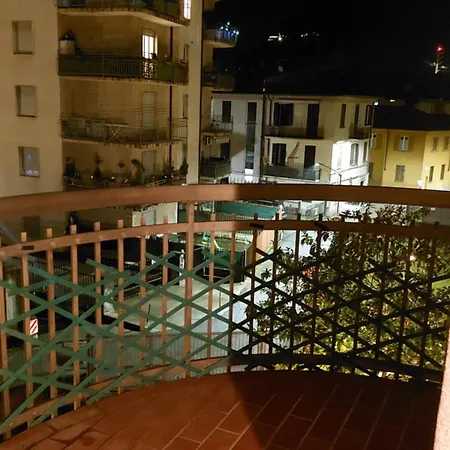 Lägenhet Casa Passaggio Como